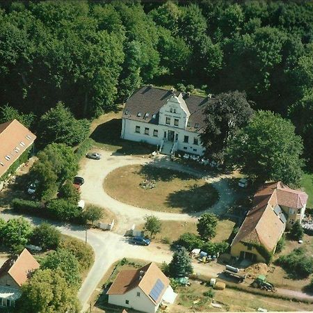 Hotel Pension Gutshaus Neu Wendorf Sanitz Eksteriør billede